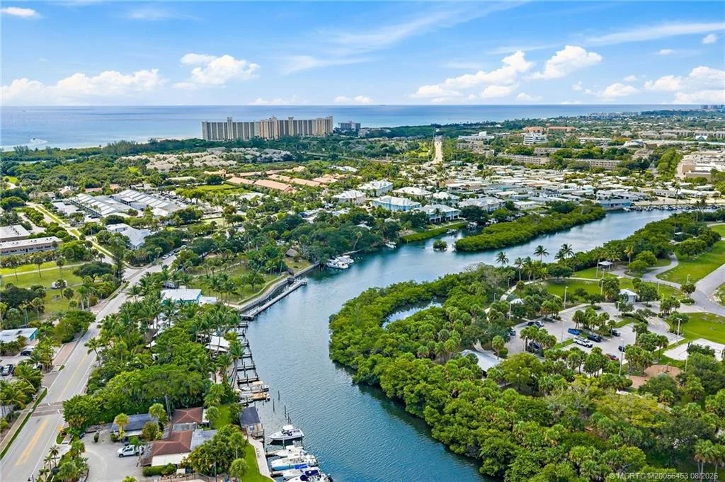 Photo of Unit 33 at 400 N Highway A1a Highway