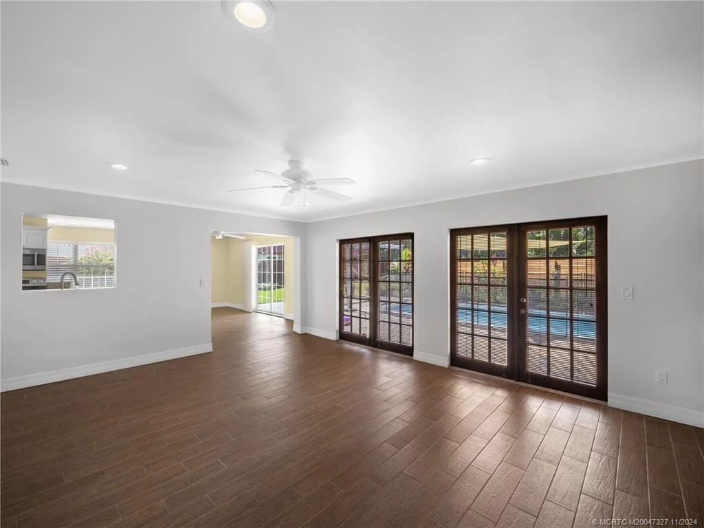 Photo of 723 NW Spruce Ridge Drive