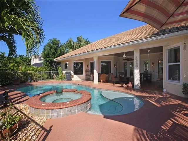 Photo of 1488 NW Lake Point