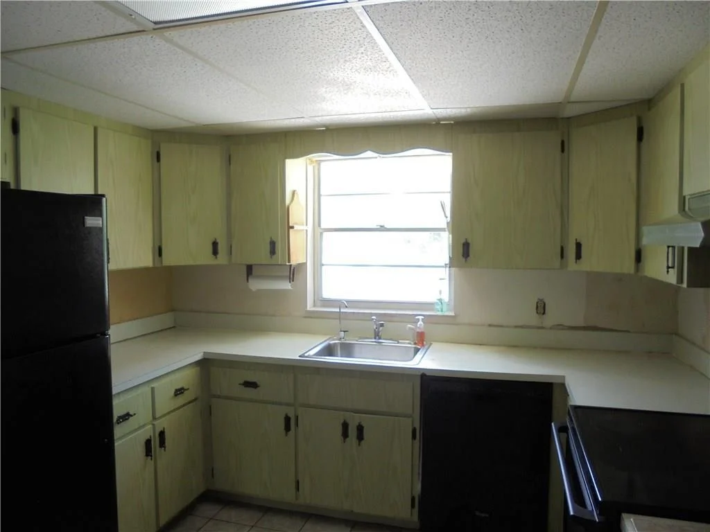 Photo of 1015 NE Oceanview Circle