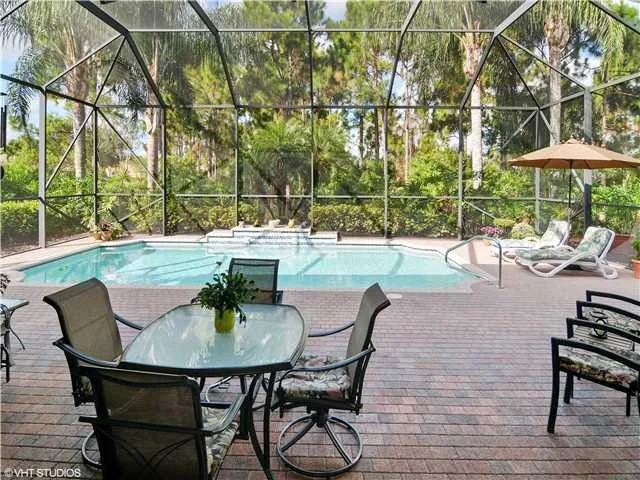 Photo of 7006 SE Bay Hill Drive