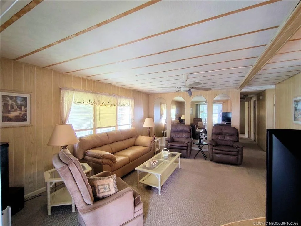 Photo of 2540 SE Penny Lane