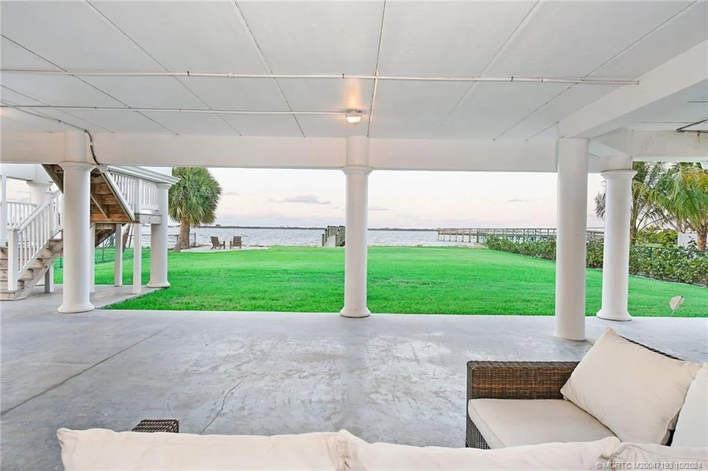 Photo of 102 N Sewalls Point Road