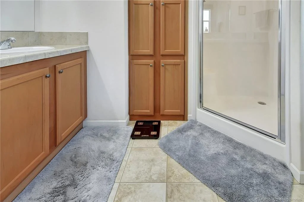 Photo of 4449 Royal Manor Boulevard