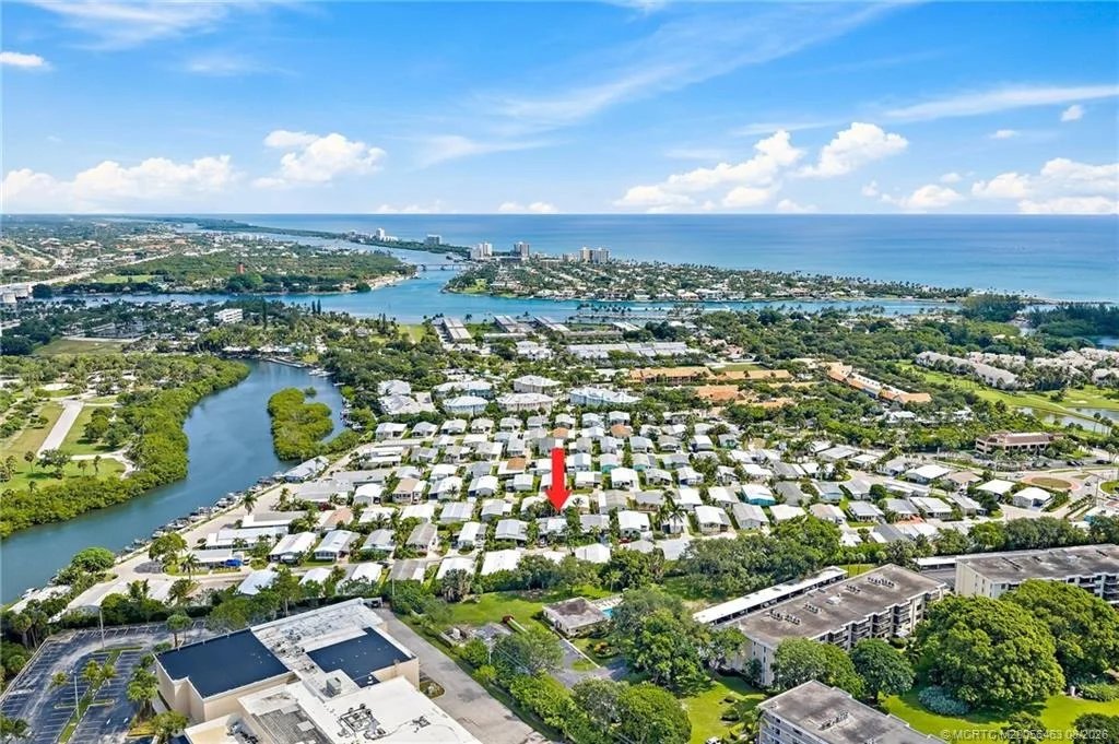 Photo of Unit 33 at 400 N Highway A1a Highway