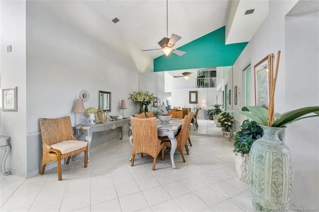 Photo of 6947 SE Harbor Circle