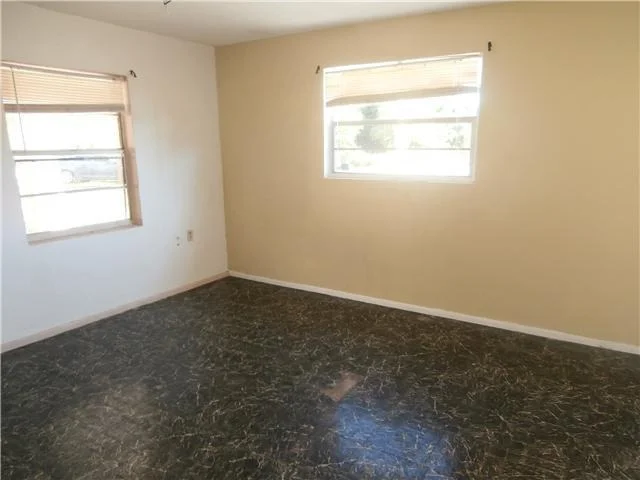 Photo of 252 NW Baker Road