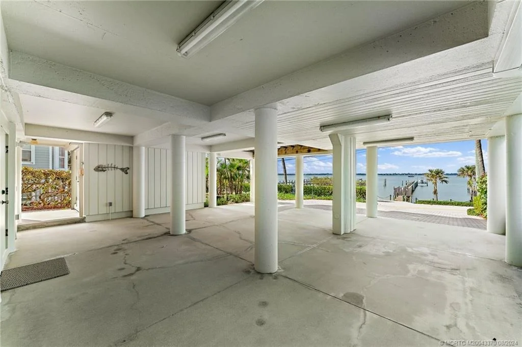 Photo of 777 SE MacArthur Boulevard