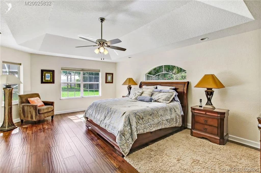 Photo of 3792 SE Fairway W