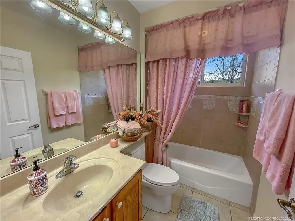 Photo of 8020 SE Sequoia Drive