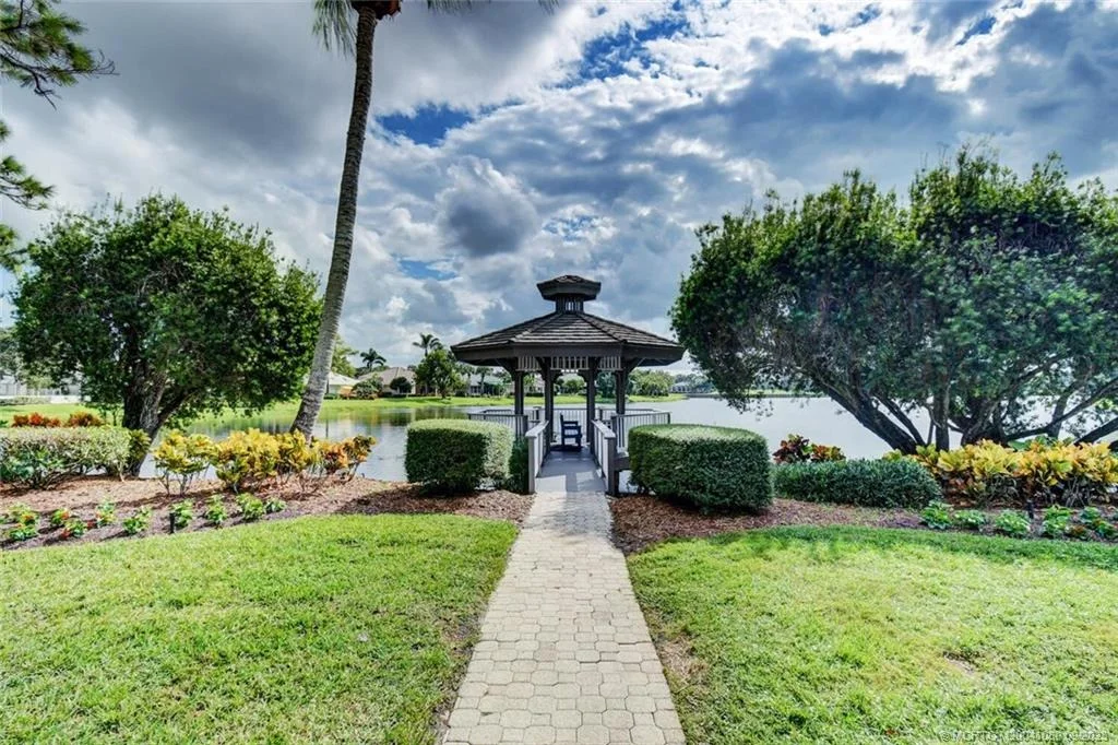 Photo of 3531 SE Cambridge Drive