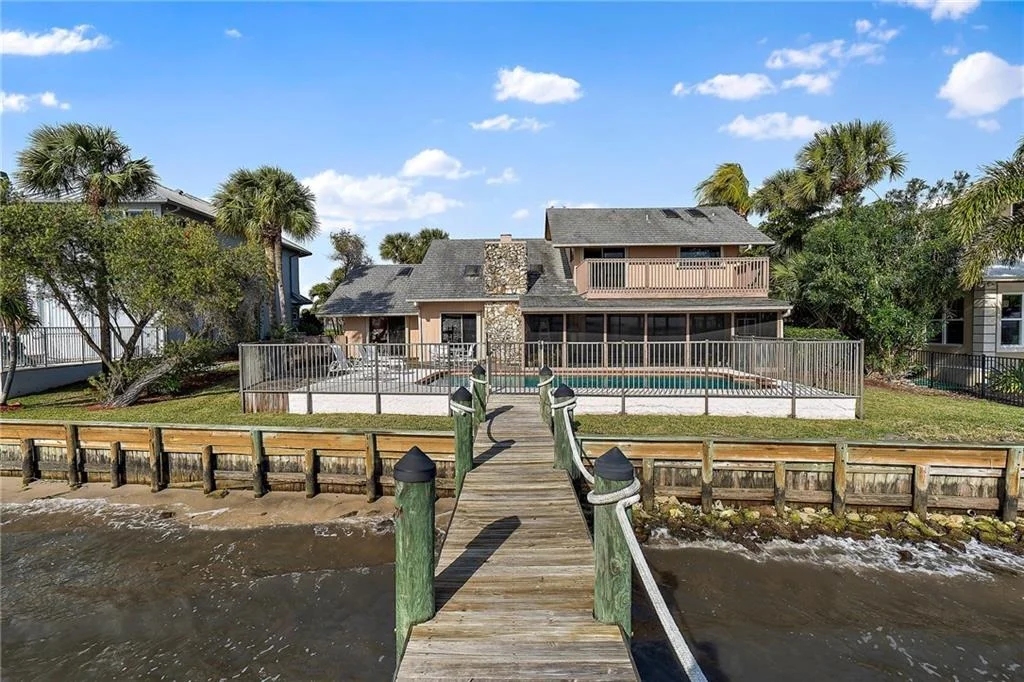Photo of 4230 NE Joes Point Road
