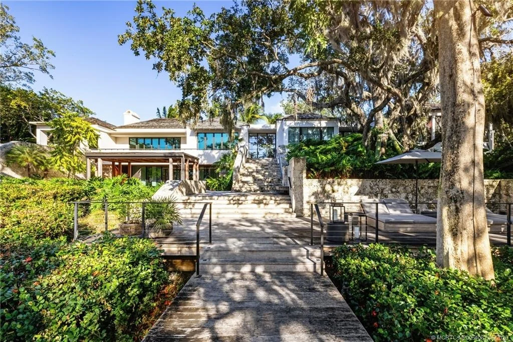 Photo of 109 S River Road