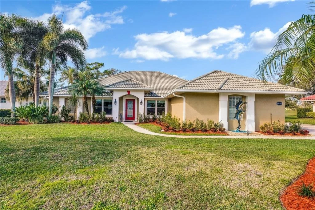 Photo of 4093 SE Fairway E