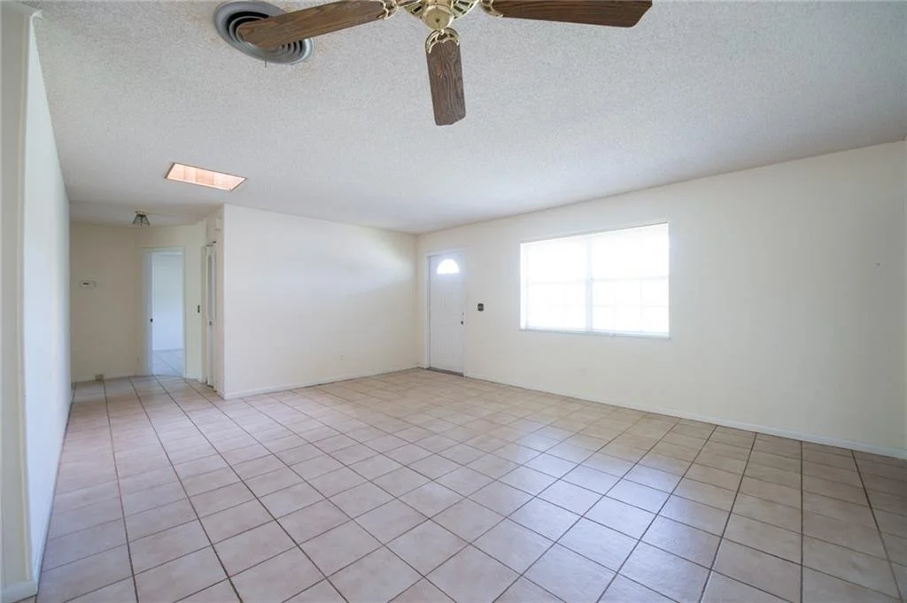 Photo of 709 SE Alamanda Way