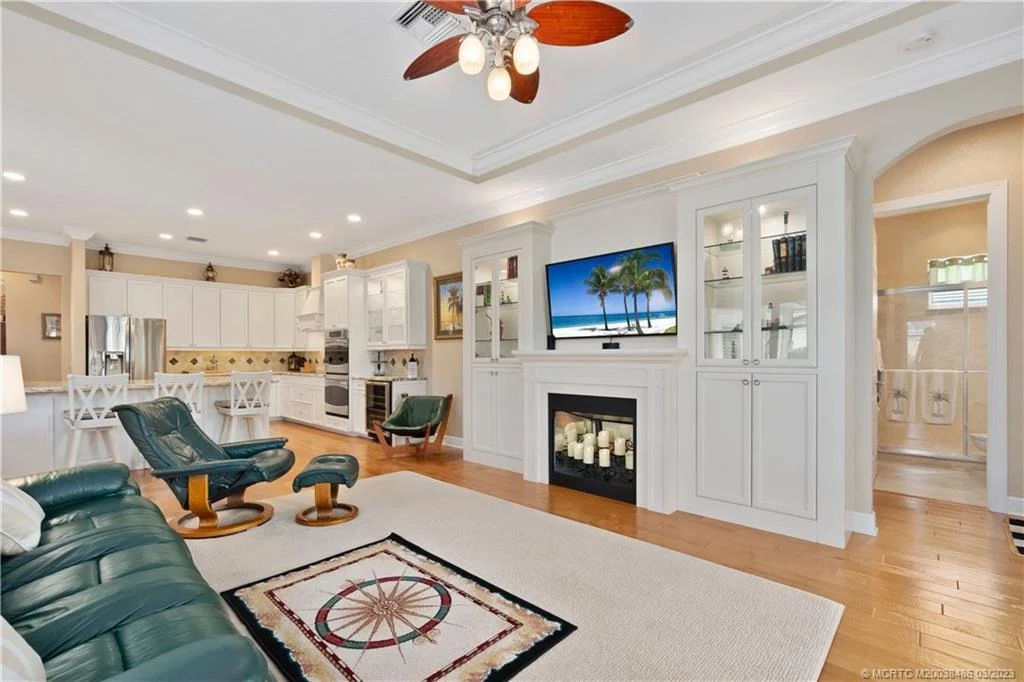 Photo of 503 SW Lost River Road