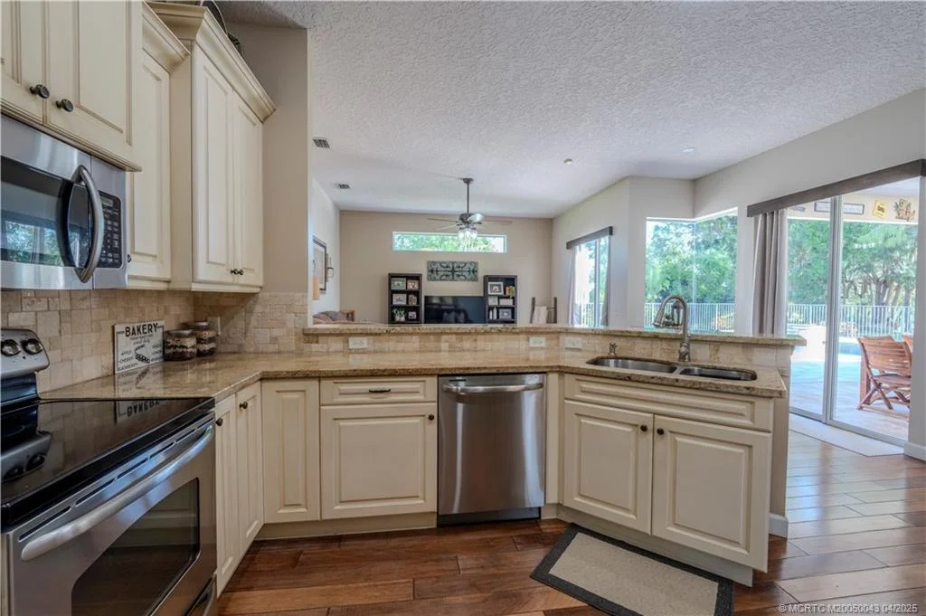 Photo of 1945 SE Emerald Court
