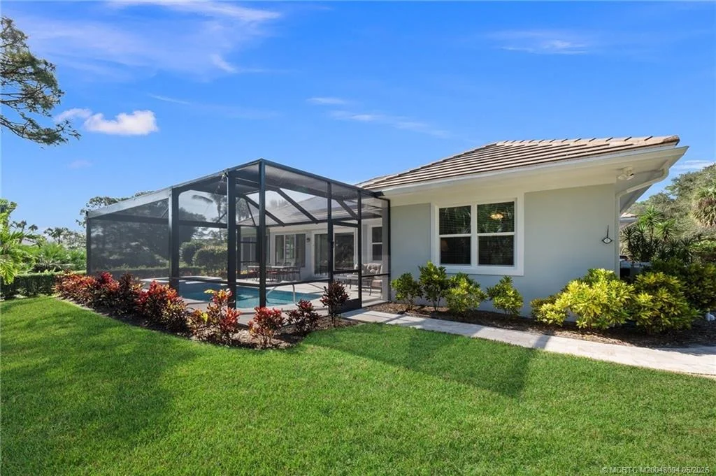 Photo of 1680 SE Cypress Glen Way