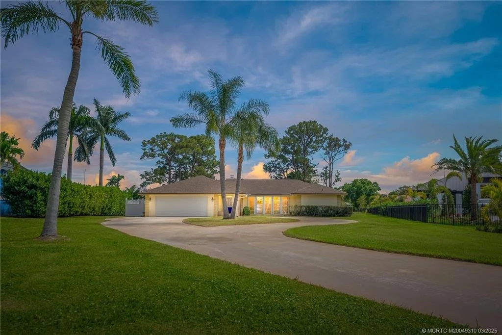 Photo of 1615 NW Bay Tree Circle