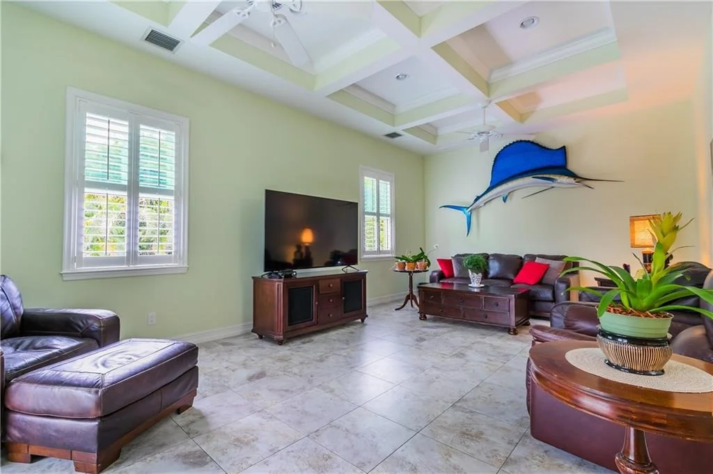 Photo of 2430 NW Hummingbird Circle