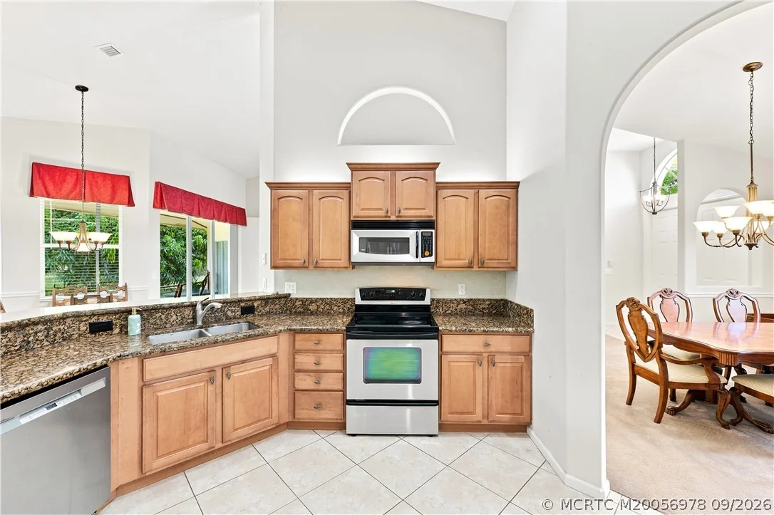Photo of 4081 SE Newton Street