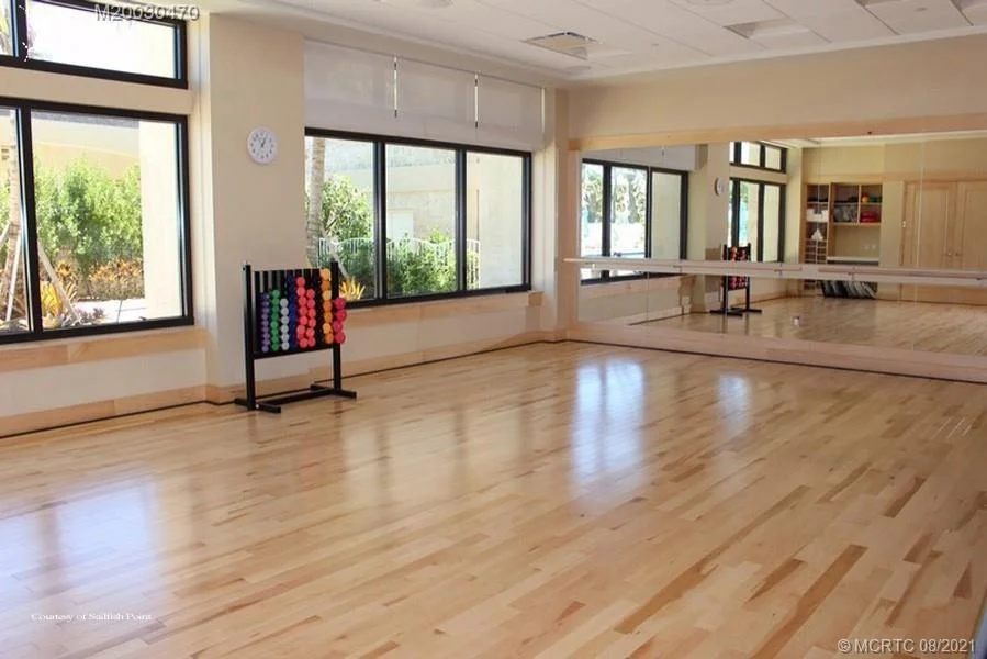 Photo of 6621 SE Harbor Circle