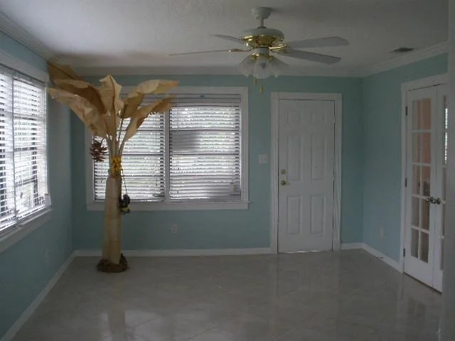 Photo of 4816 SE Horizon Avenue