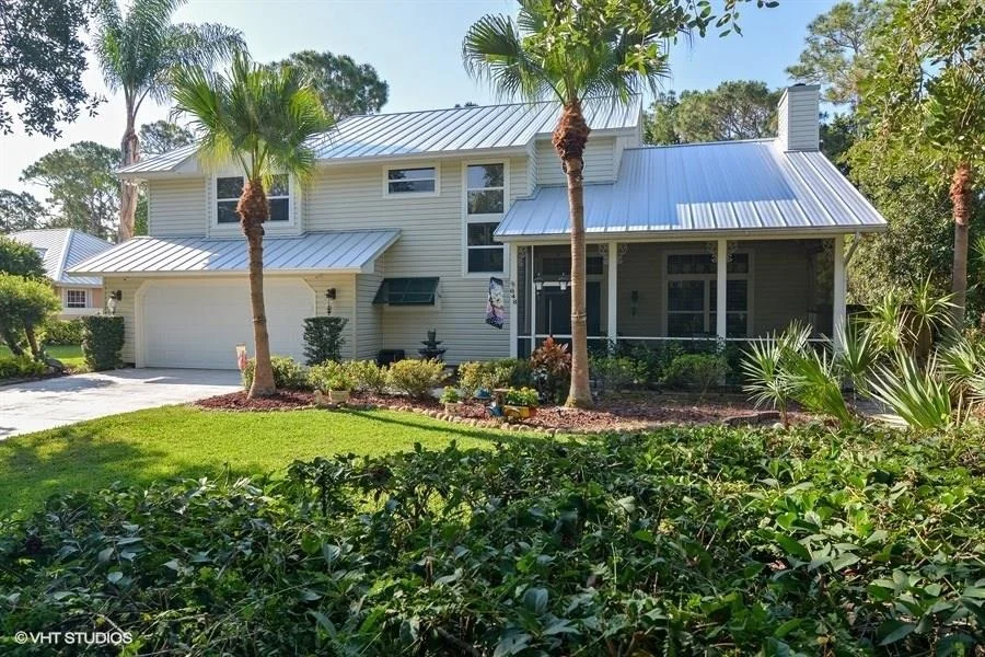 Photo of 648 SE Pin Oak Terrace