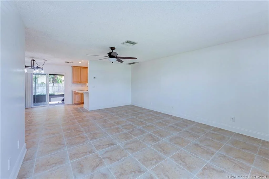 Photo of 1003 NW 16th Place
