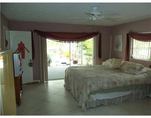 Photo of 3399 SE GOLF Trail