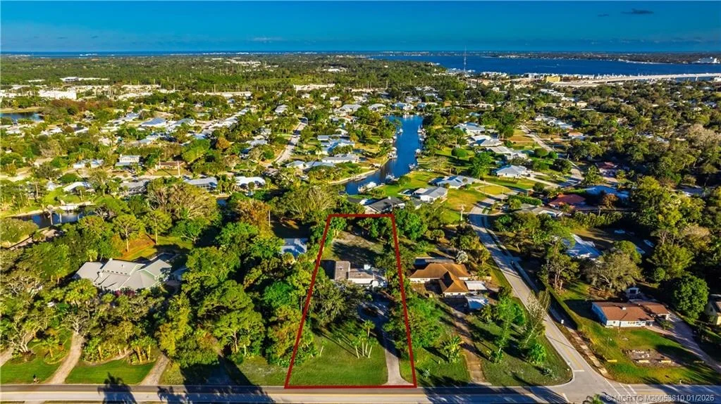 Photo of 1103 NW Pine Lake Drive