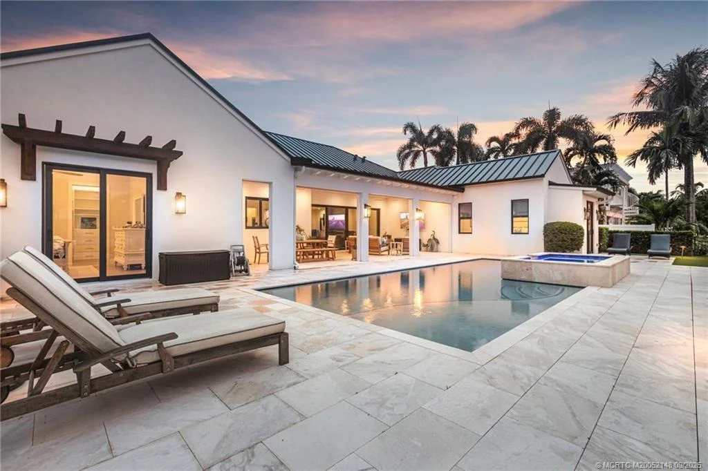 Photo of 1110 Fairview Lane