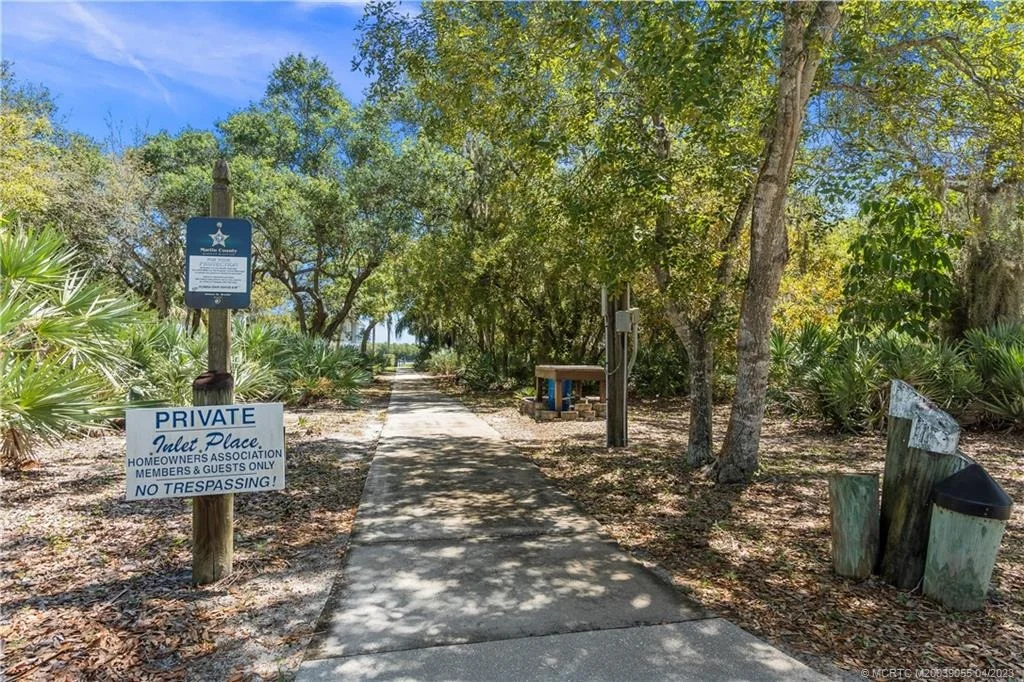 Photo of 5374 SE Inlet Place