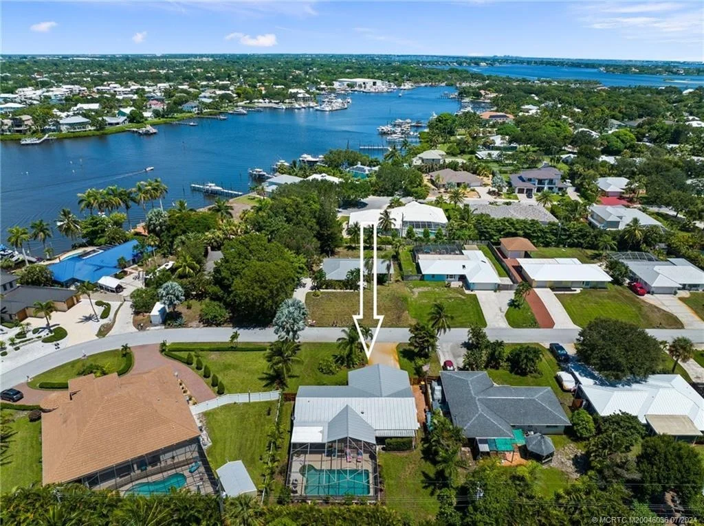 Photo of 4429 SE Bayshore Terrace