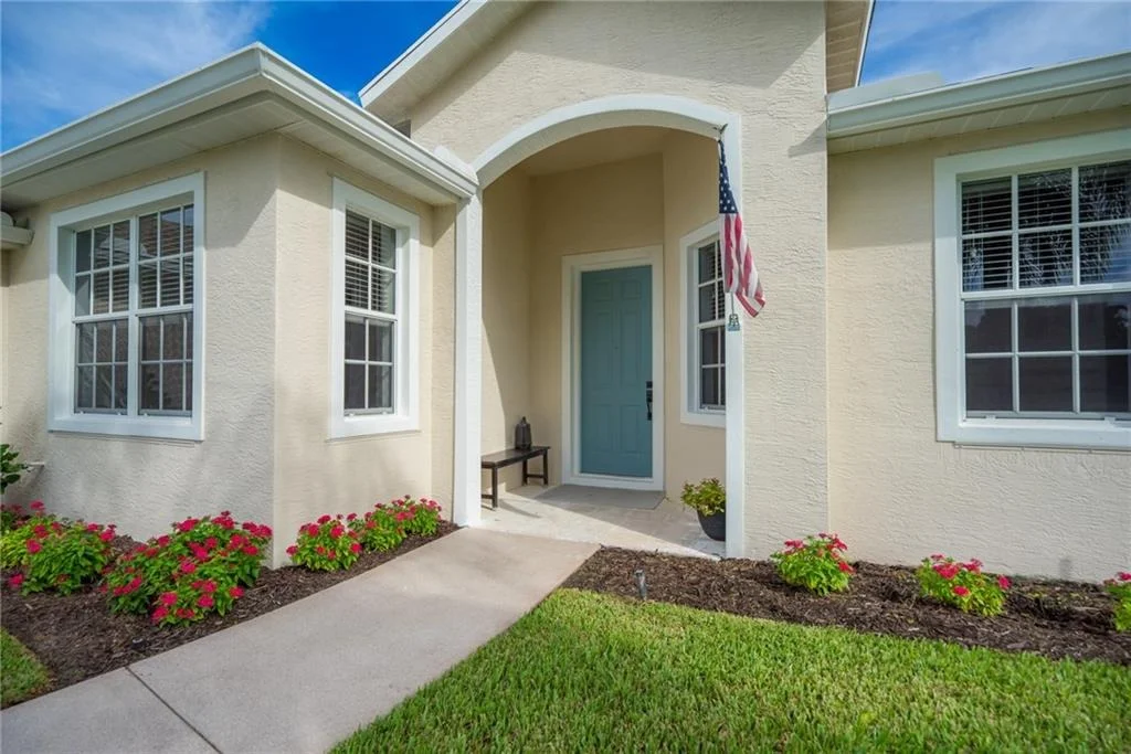 Photo of 543 NW Ember Way