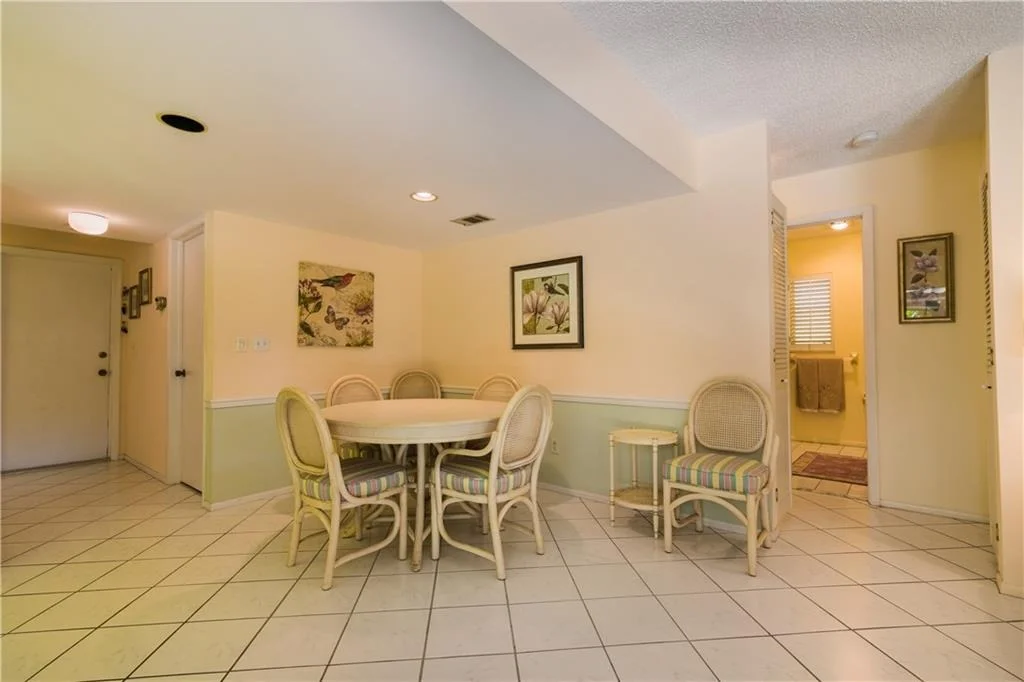 Photo of 2841 SE Fairway W