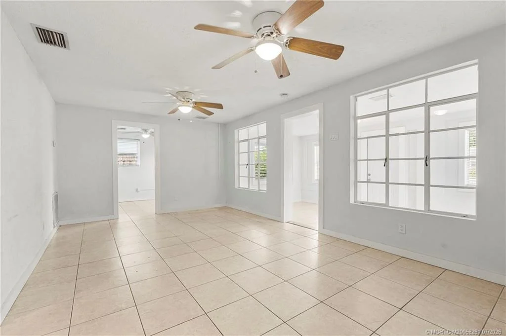 Photo of 3915 SE Salerno Road