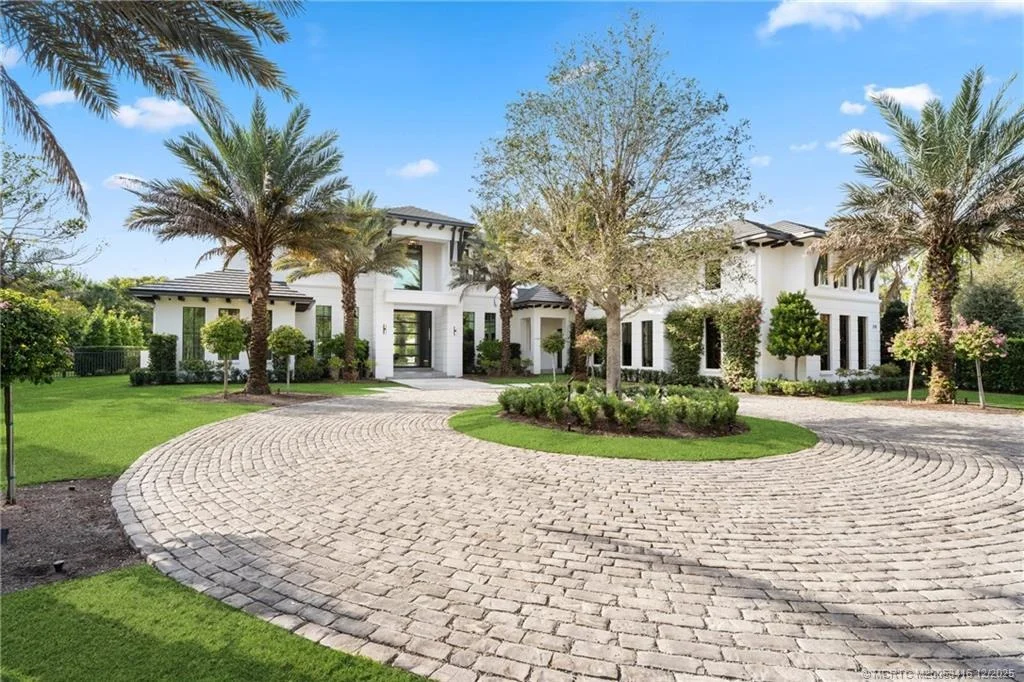 Photo of 210 Bears Club Drive