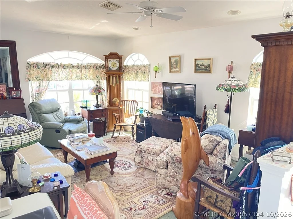 Photo of 1352 Nettles Boulevard