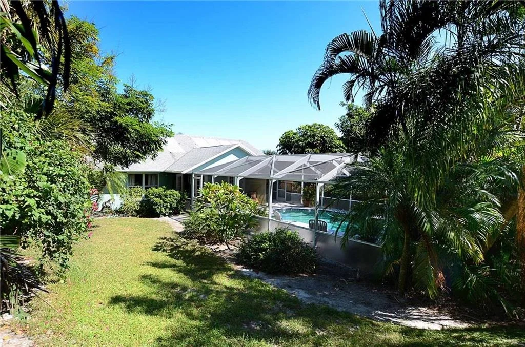 Photo of 1065 NE Oceanview Circle