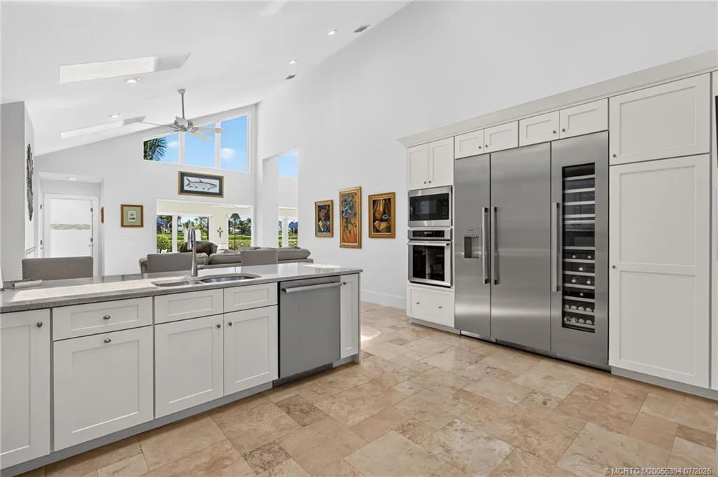 Photo of 6943 SE Harbor Circle