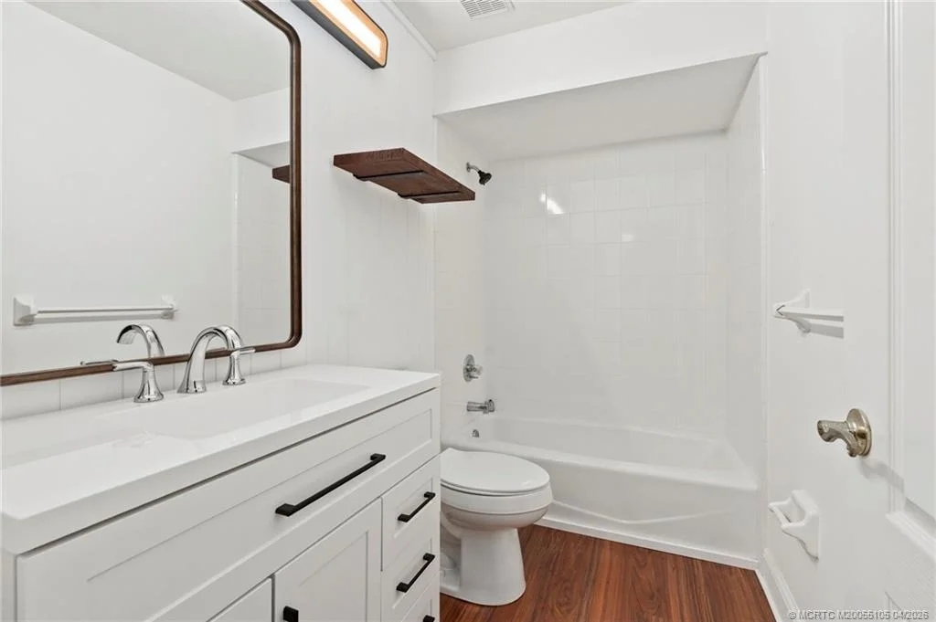 Photo of 6 Castle Hill Way