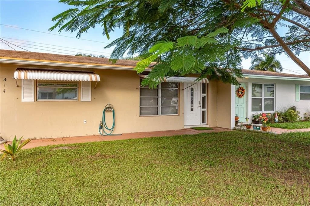 Photo of 414 SE Fini Drive