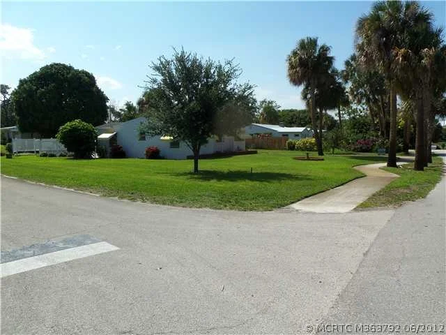 Photo of 442 SE Krueger Parkway