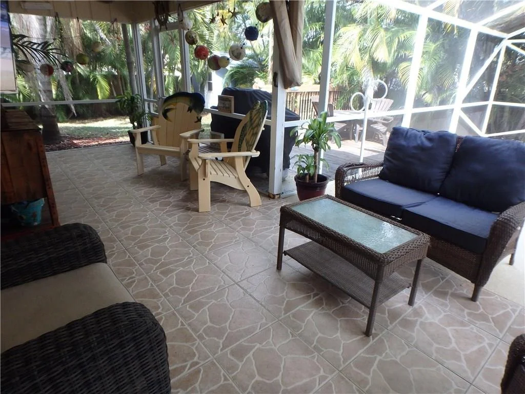 Photo of 804 NW North River Drive