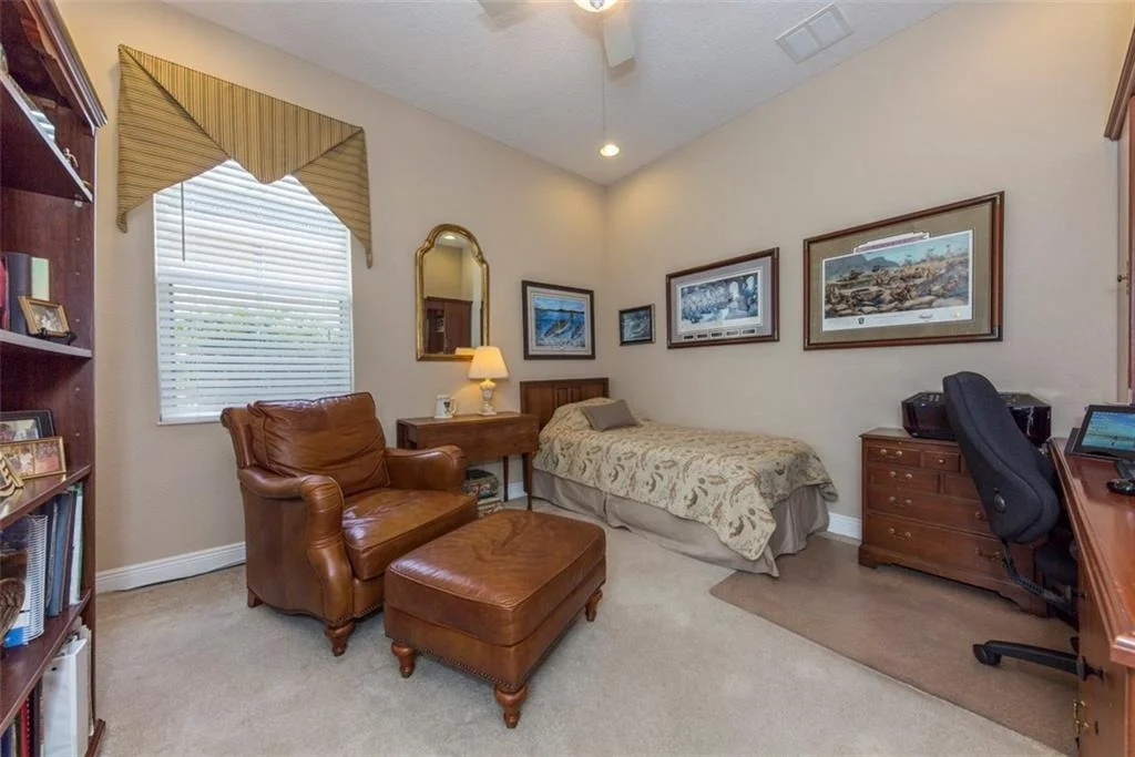 Photo of 455 SW Lost River Road