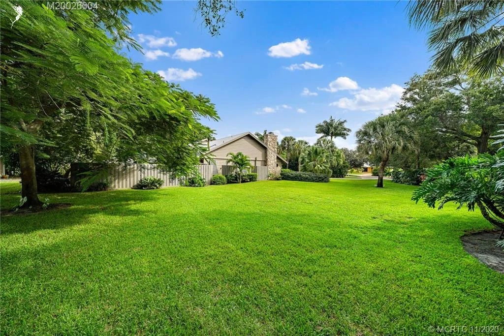 Photo of 254 SE Wells Drive