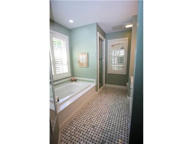 Photo of 10 Copaire Drive