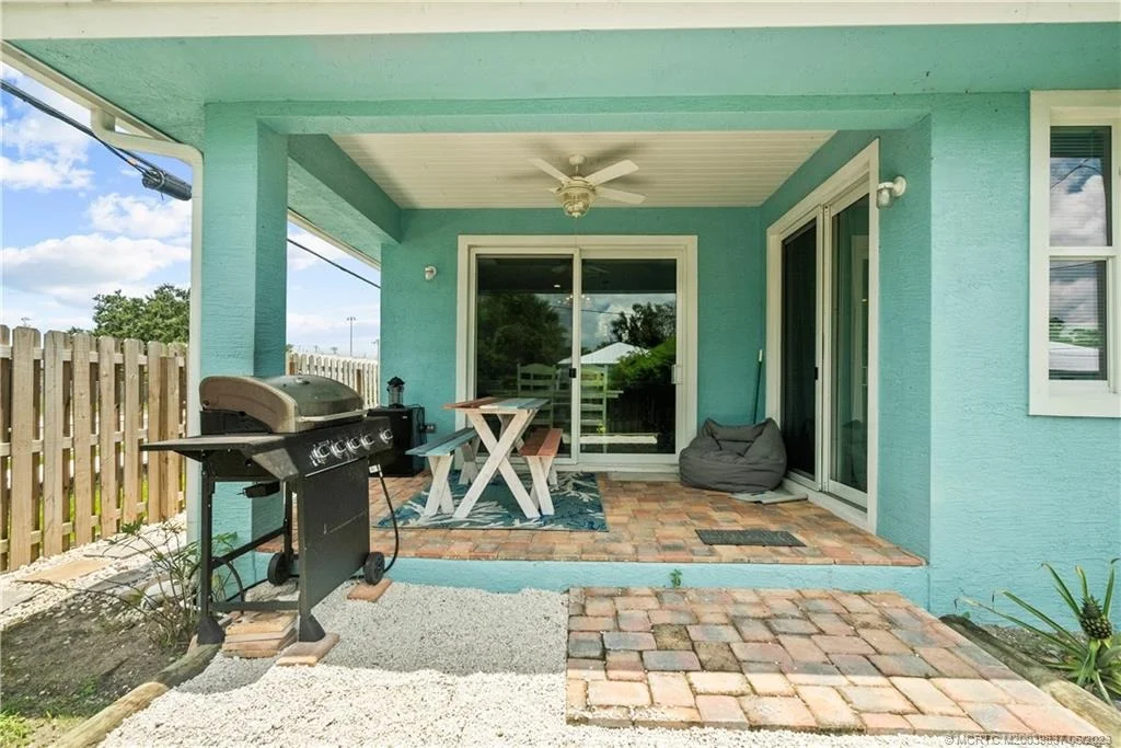 Photo of 4786 SE Horizon Avenue