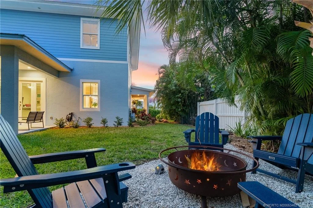 Photo of 1002 SE Riverside Drive